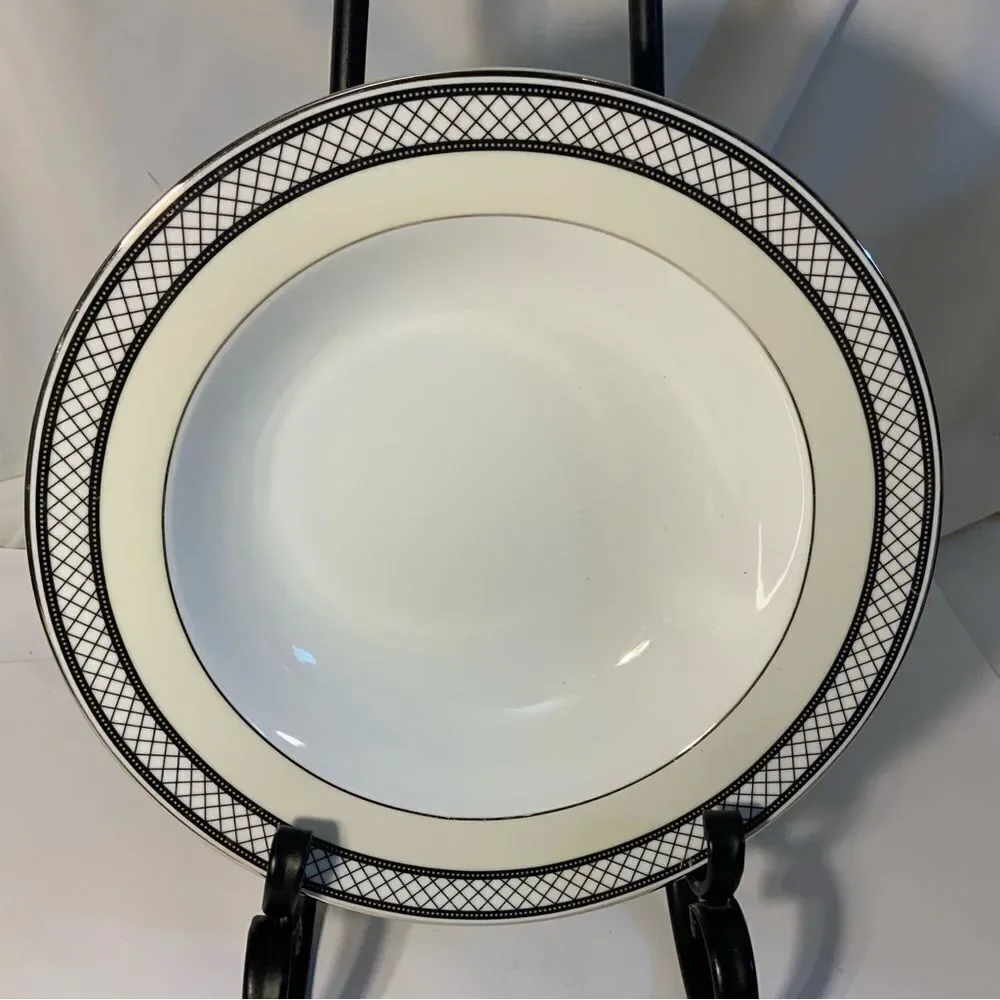 New Ralph Lauren Silk Ribbon Pearl Round vegetable bowl 10” diameter A11